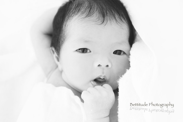 Hong Kong New Born Baby Portraits_023pppi